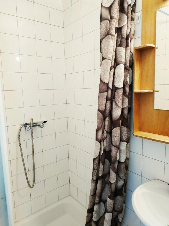 Chez Leslie Et Vincent : Logements Climatises Avec Parking Privatif Perpignan Exterior foto